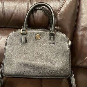 Tory Buch Robinson double zip tote black bag.